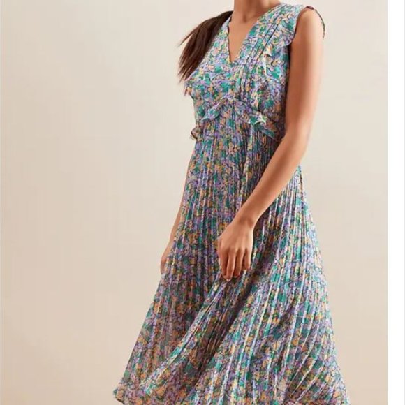 Banana Republic Flutter Sleeve Midi 